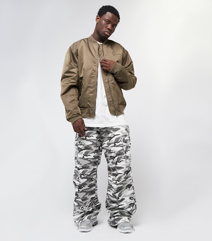 karl kani pantalon sport patch camo cargo