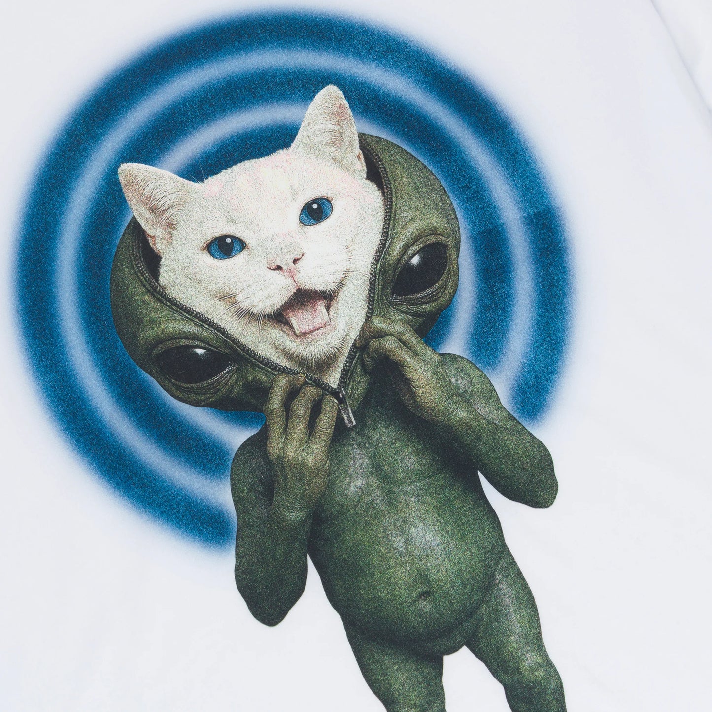 5735977