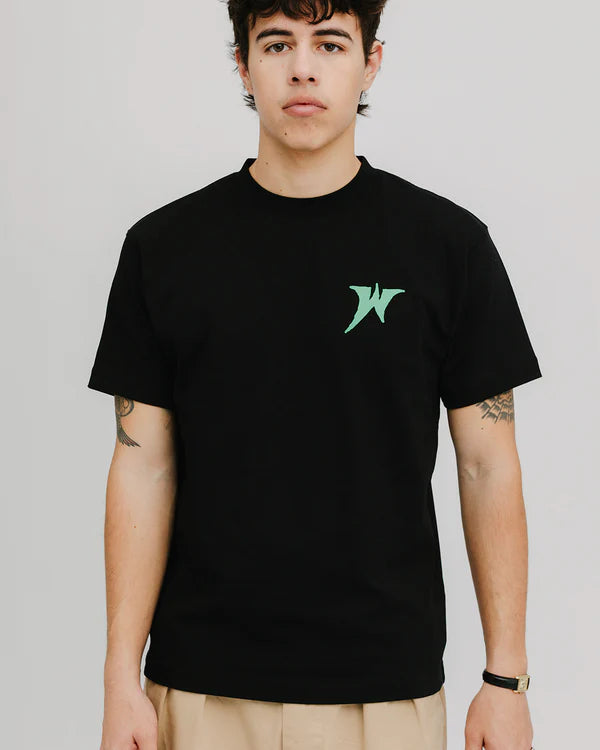 we are not friends camiseta heavy weight
