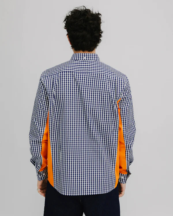 we are not friends camisa undoukai orange