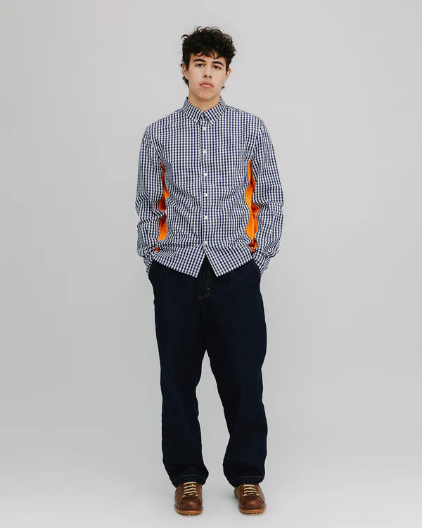 we are not friends camisa undoukai orange