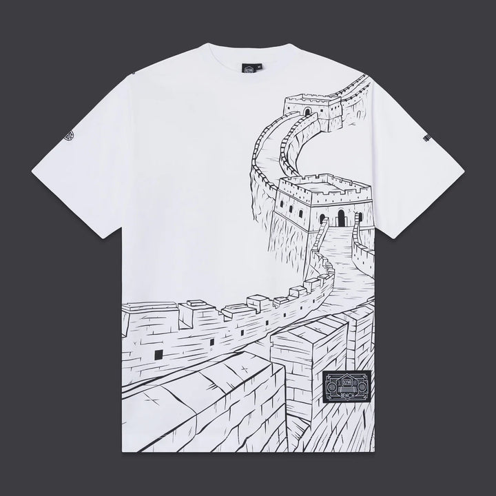 dolly noir camiseta chinese wall outline over