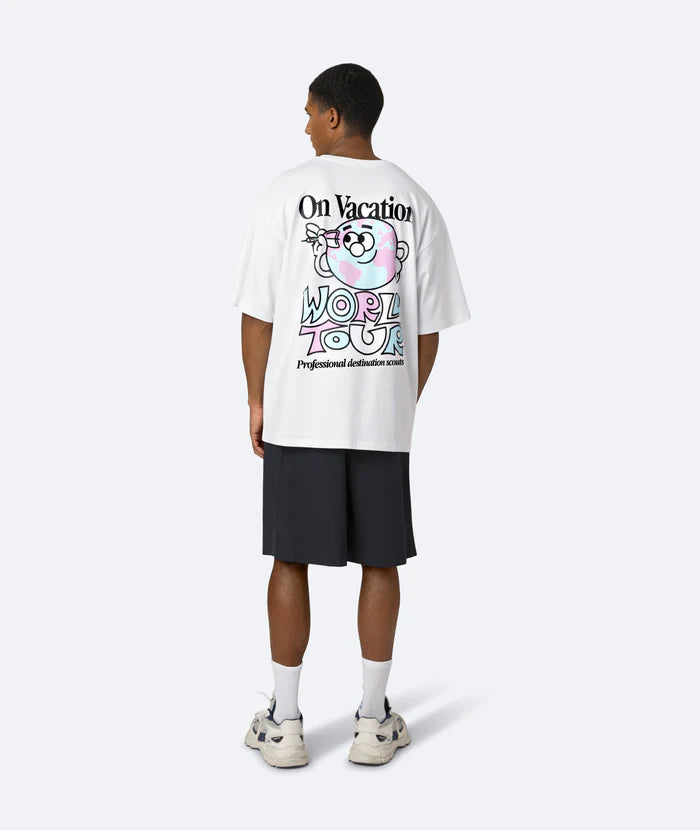 on vacation camiseta world tour white