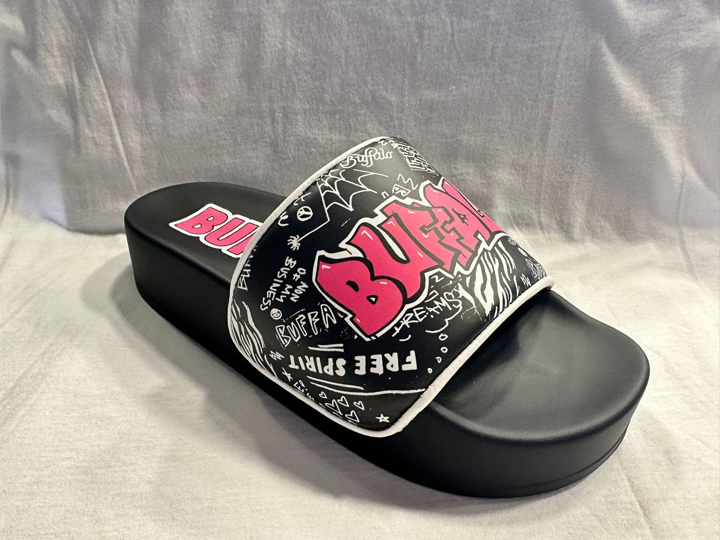 Buffalo chanclas plataforma Graffiti