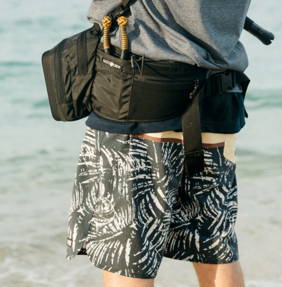 SALTY CREW MOCHILA ROCKS N DOCKS HIP