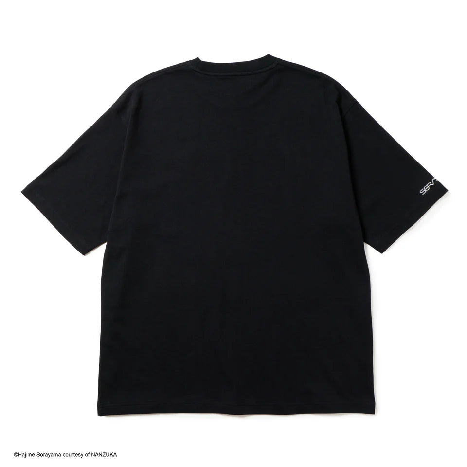 5623438