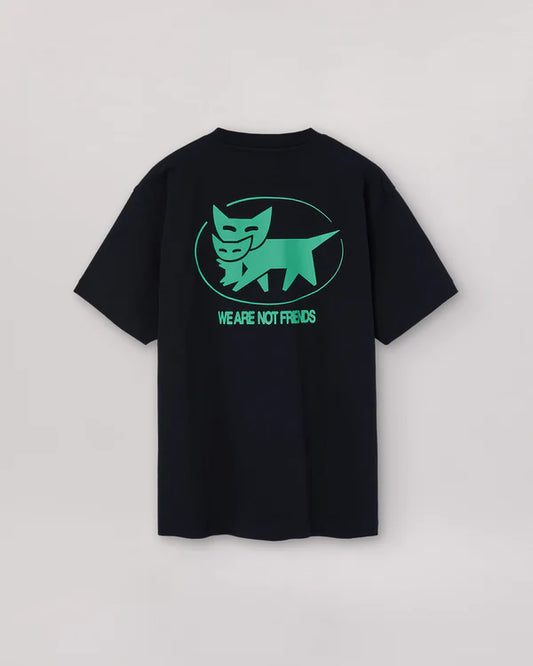 we are not friends camiseta heavy weight