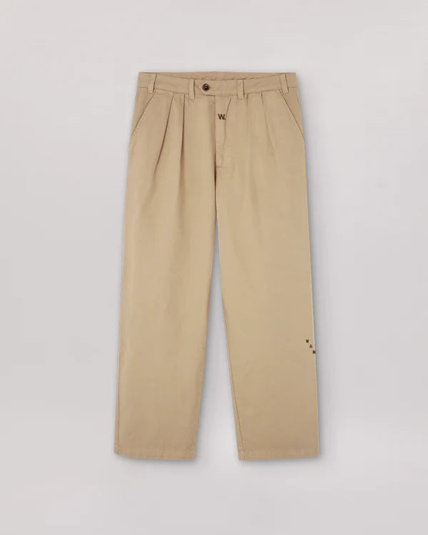 we are not friends pantalón pleat cream chino