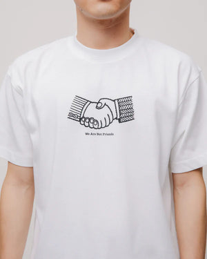 we are not friends camiseta not friends blanco