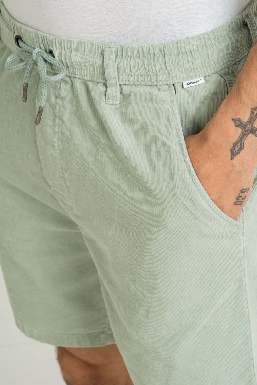reell bermuda reflex easy short baby cord aqua grey