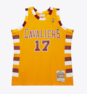 mitchell & ness camisilla  Anderson Varejao Gold Cleveland Cavaliers 2004/05 Hardwood Classics Swingman Jersey