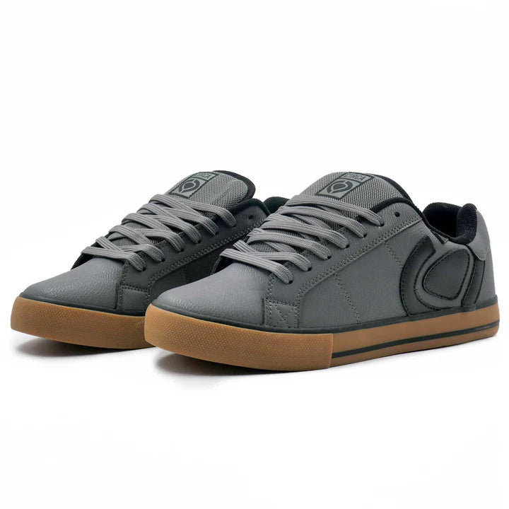 circa zapatilla 211 vulc bold grey black gum