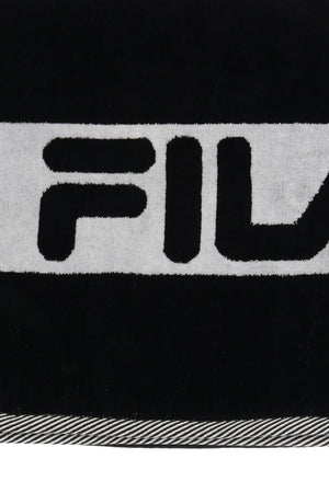 fila toalla towel logo negro y blanco