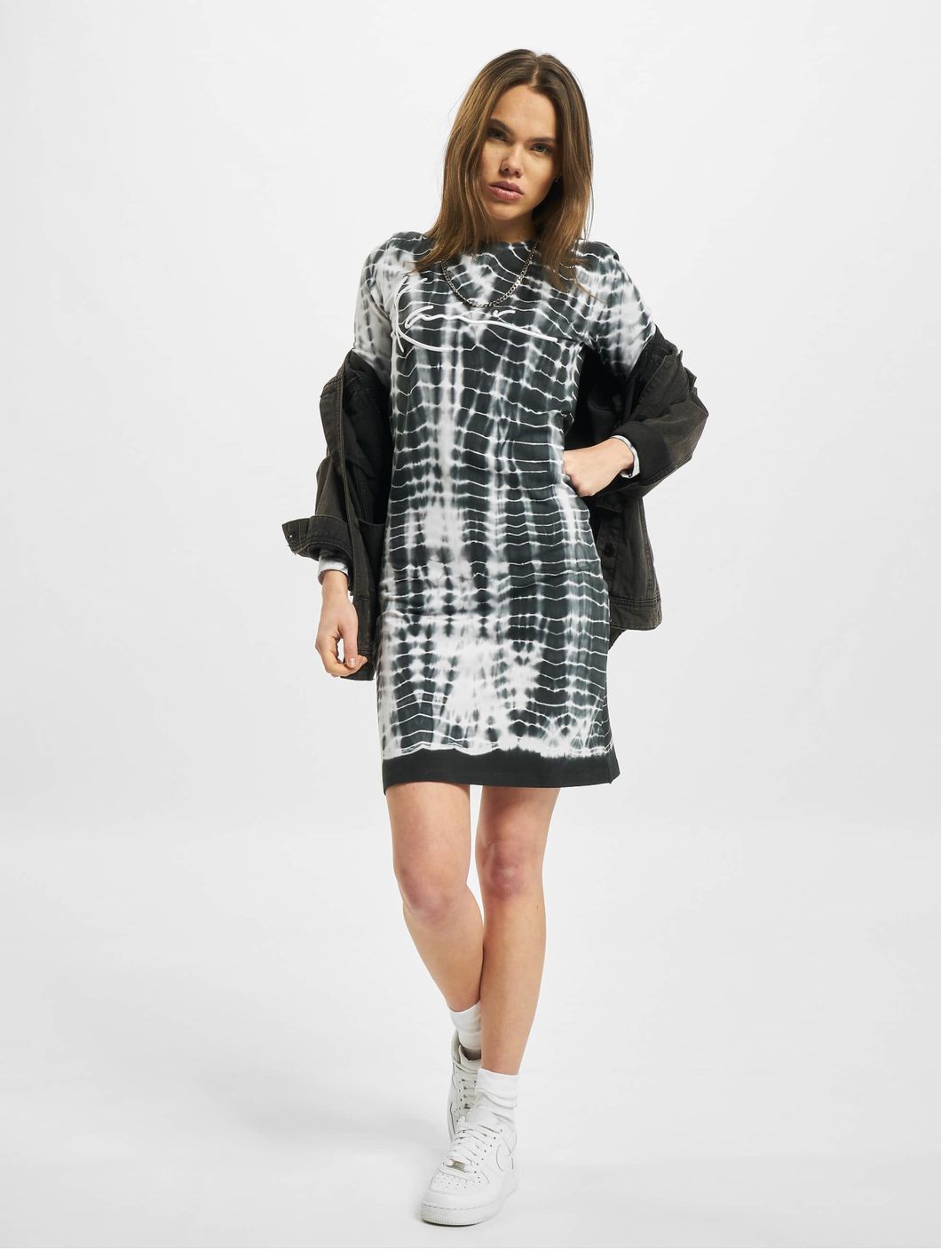 karl kani vestido signature tie dye negro